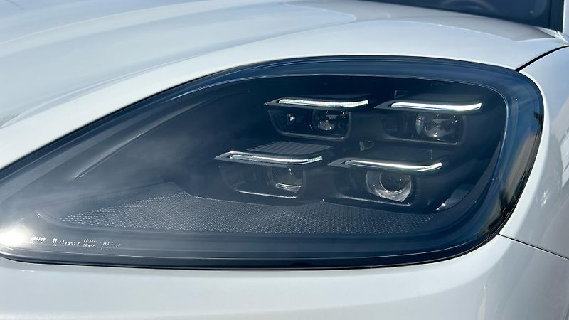 Porsche Cayenne S E-Hybrid - fotka 13 z 30