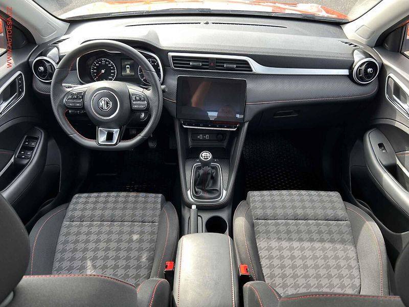 MG ZS (2024) 1.5, 2.maj,ČR, AC, tempo - fotka 8 z 19