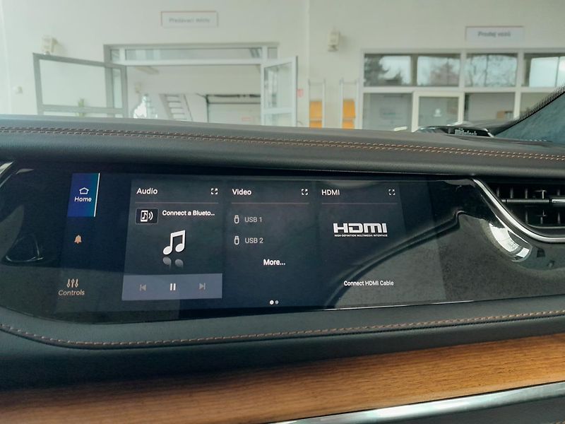 Jeep Grand Cherokee (2025) L 3,6 V6 Summit Reserve 7 míst - fotka 64 z 64