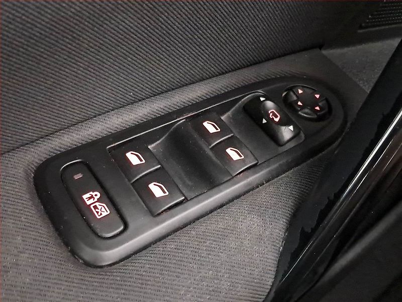 Peugeot 508 (2012) 2.0 HDi, nová STK, Tažné - fotka 16 z 19