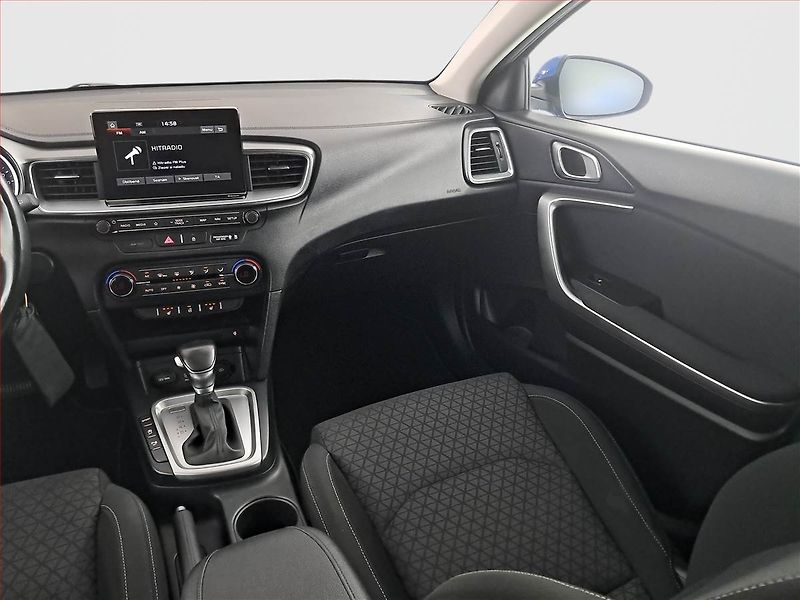 Kia Ceed (2018) 1.4 T-GDI, Automat, Navi - fotka 8 z 19