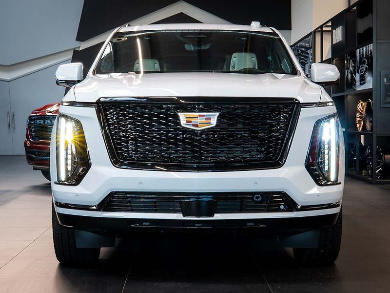 Cadillac Escalade (2026) 6.2 ESV Sport Platinum 2026 - fotka 10 z 50