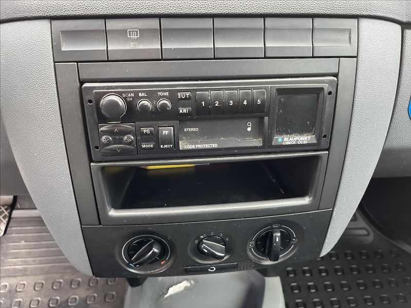 Škoda Fabia 1,4 MPi ALU STK 5/2028 - fotka 15 z 25