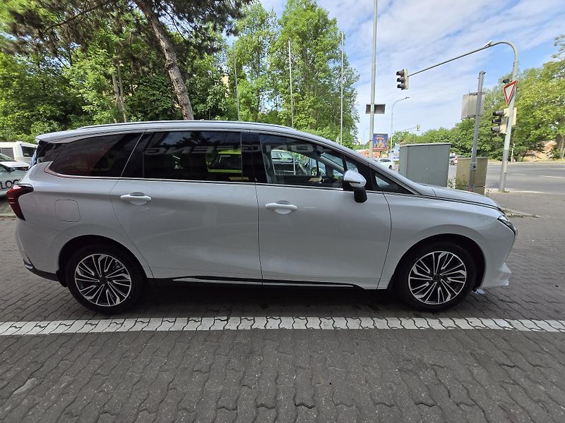 Dongfeng U-Tour (2026) Urban Packet 7míst - fotka 5 z 33