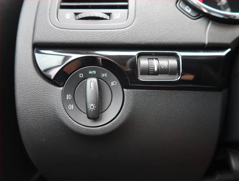 Škoda Yeti (2016) Laurin&Klement 2.0 TDI, 4X4 - fotka 18 z 23