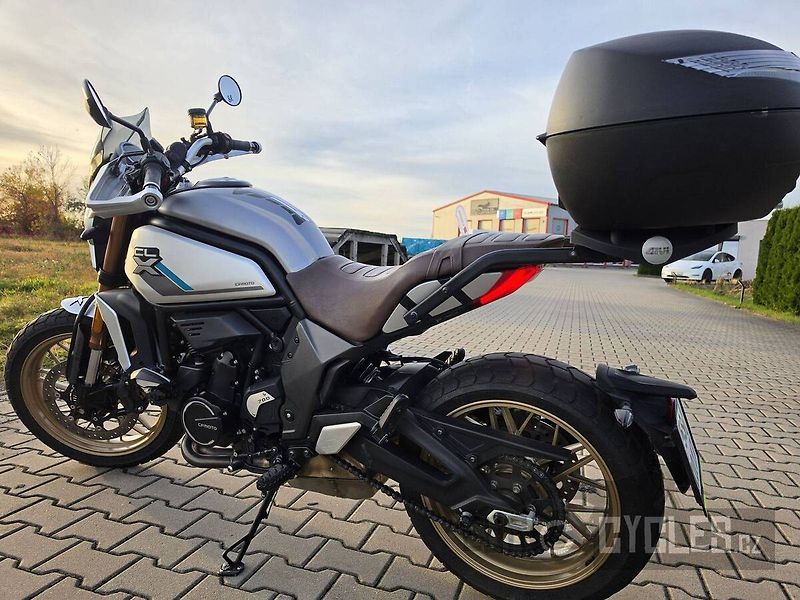 CFMOTO 700 CL-X Heritage (2022) - fotka 14 z 18