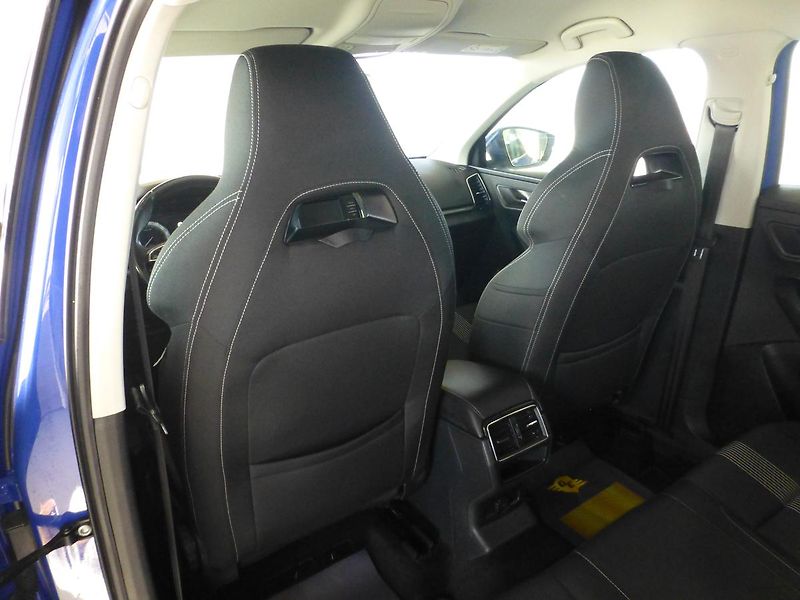 Škoda Karoq (2018) 1,6TDI*PARK.S**ALU***VYHŘ.SED. - fotka 12 z 22