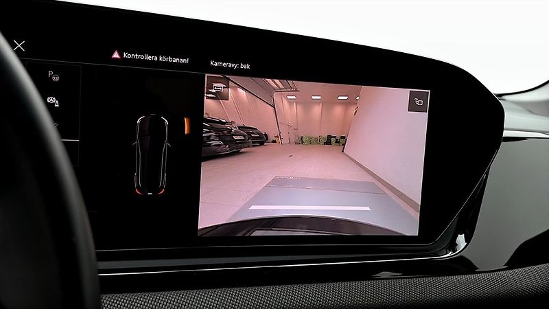 Audi A5 e-hybrid quattro NezTop LED - fotka 12 z 14
