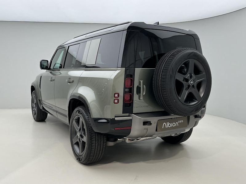 Land Rover Defender 110 D300 X-DYNAMIC SE AWD AUT - fotka 10 z 43