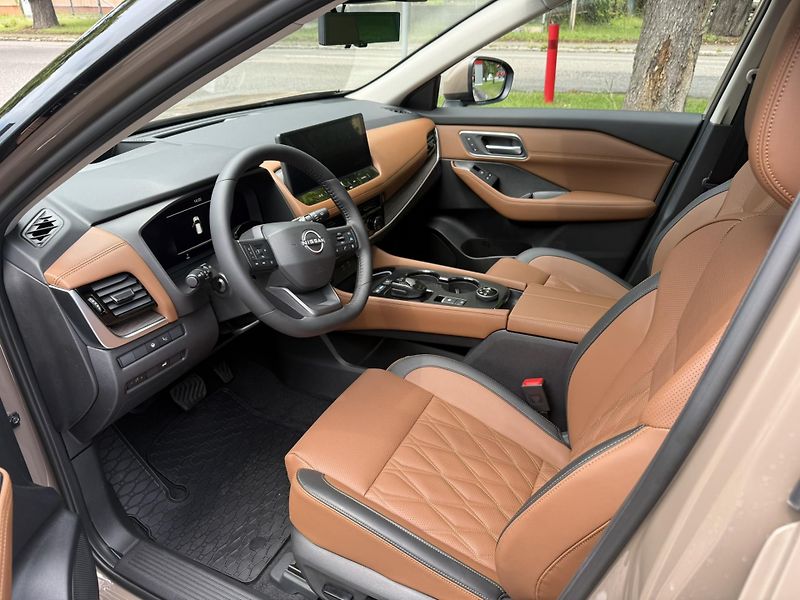 Nissan X-Trail (2026) E-POWER 213HP e-4ORCE TEKNA - fotka 16 z 21