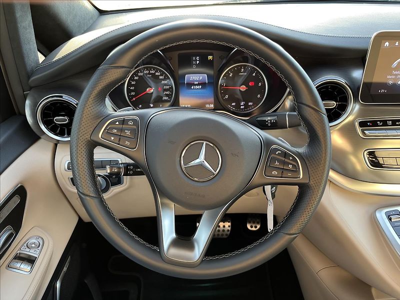 Mercedes-Benz Třídy V 300 d 4MATIC EXCLUSIVE AMG - fotka 10 z 28