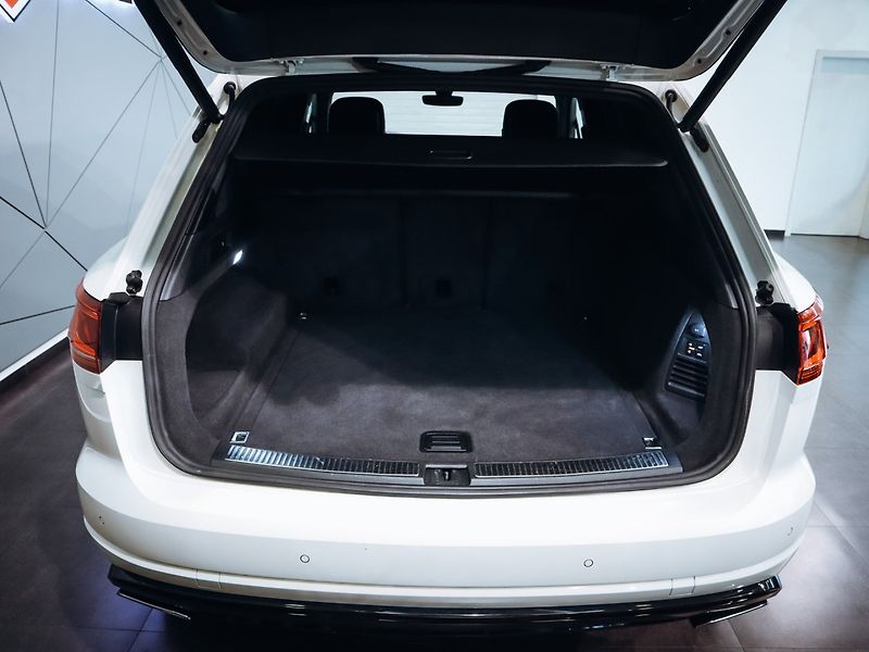 Volkswagen Touareg 3.0TDI V6 R-line 210 kW - fotka 6 z 31