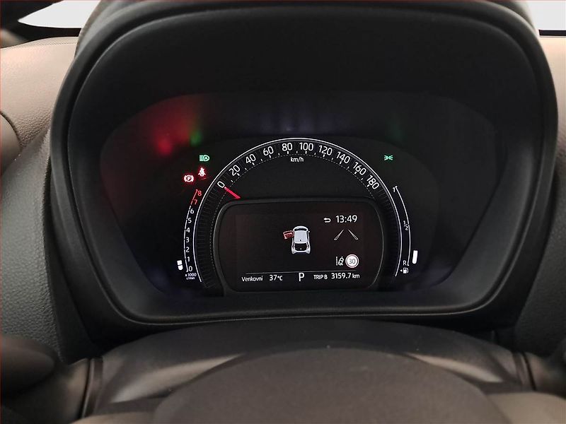Toyota Aygo (2025) 1.0, Automat, Serv.kniha - fotka 11 z 17