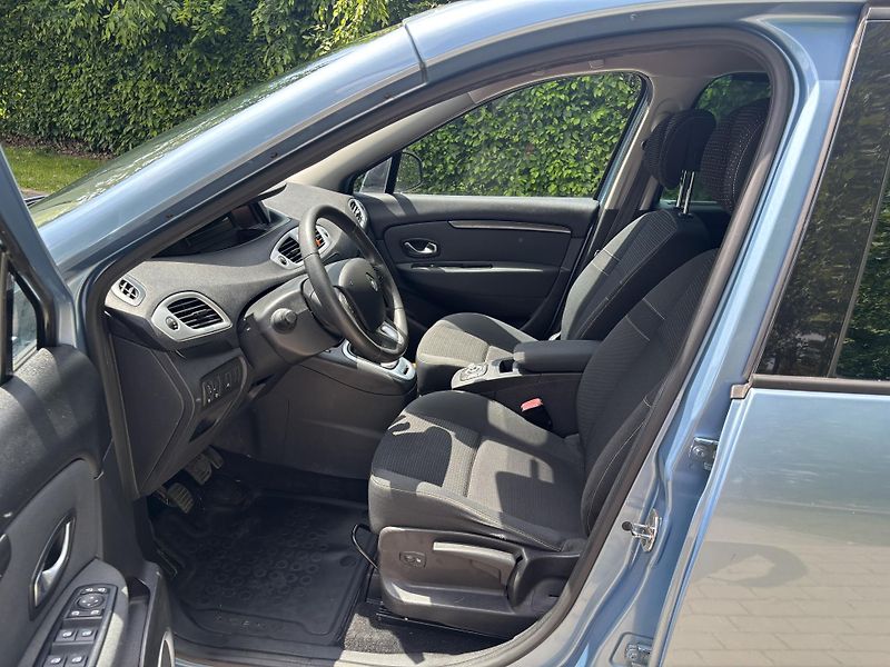 Renault Scénic 1.4 TCe Dynamique - fotka 17 z 26