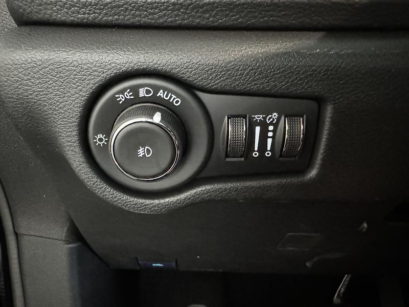 Chrysler Pacifica AWD Touring-L S-Appearance - fotka 30 z 55