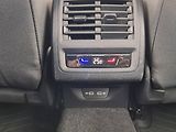 Volkswagen Golf (2023) LIFE 1.0 e-TSI / 81 kW DSG7 - náhled 23