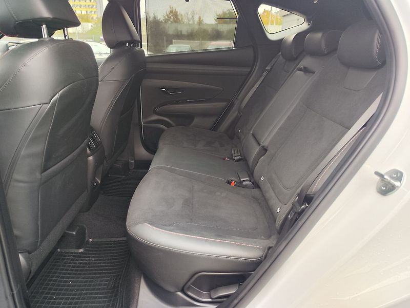 Hyundai Tucson 1.6 T-GDI/118kW N-Line STL DCT - fotka 16 z 38