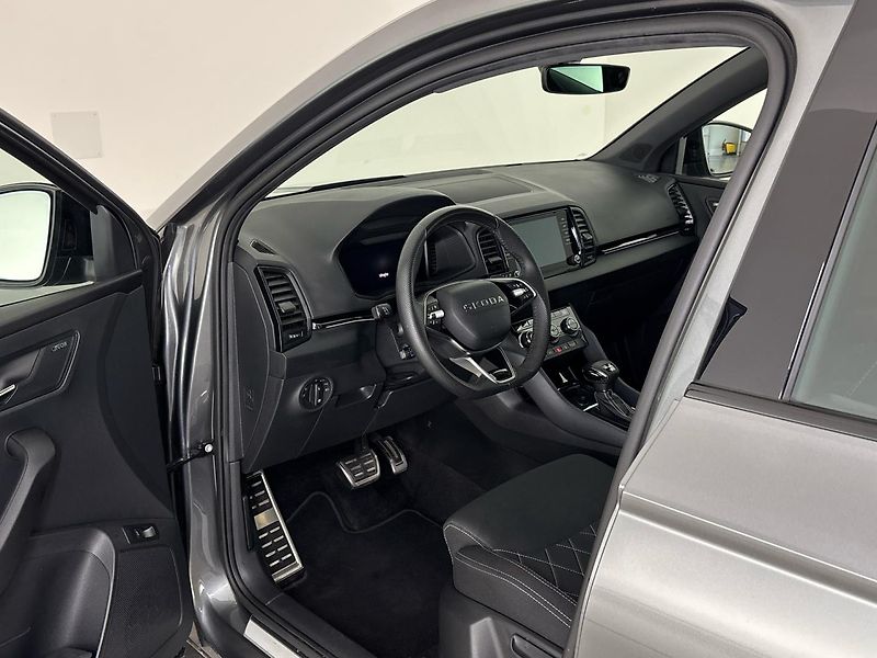 Škoda Karoq Sportline 4x4 DSG, nez. topení - fotka 6 z 30
