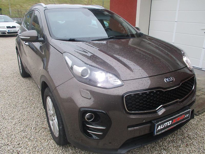 Kia Sportage 2.0 CRDi 4x4 ČR - fotka 1 z 32