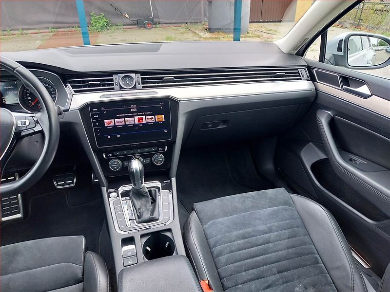Volkswagen Passat (2018) Highline 2.0 TDI, Automat - fotka 8 z 21