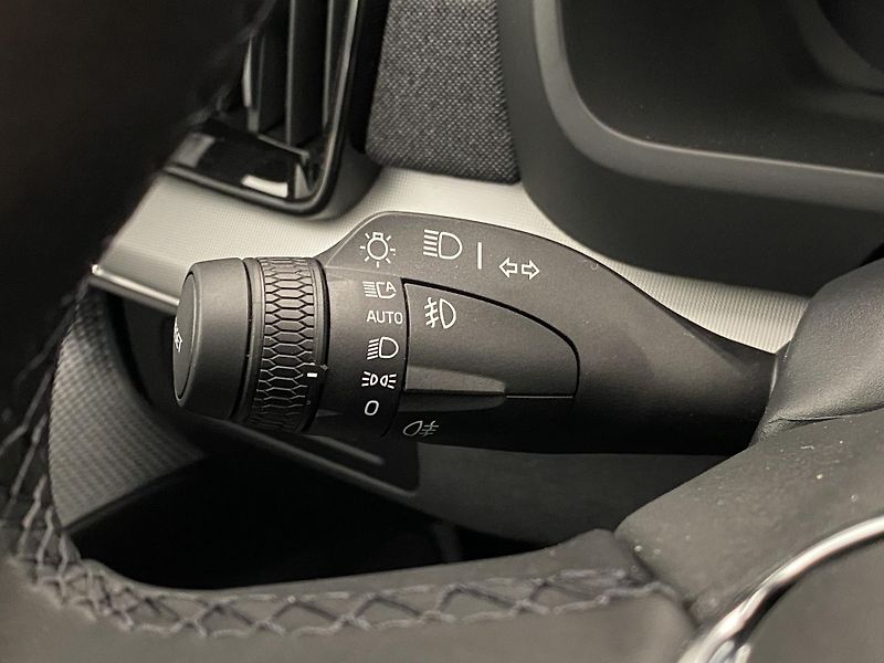 Volvo XC90 T8 RECHARGE BLACK EDITION 7m - fotka 22 z 70