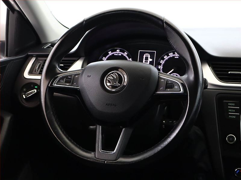 Škoda Rapid (2018) Spaceback 1.0 TSI, Serv.kniha - fotka 13 z 14