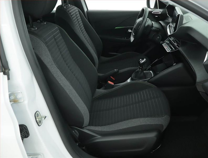 Peugeot 208 (2024) Active 1.2 PureTech, Tempomat - fotka 9 z 15