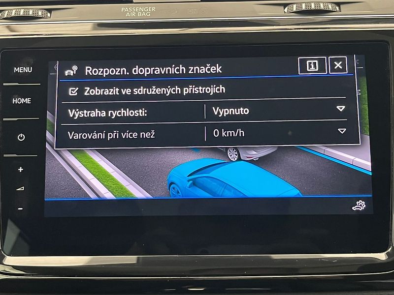 Volkswagen Touran Highline 1.5TSI 110kW DSG 7mís - fotka 92 z 96