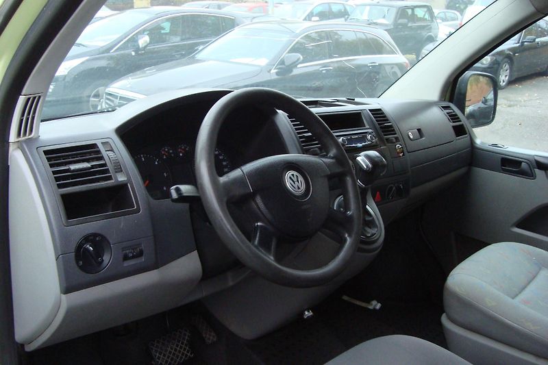 Volkswagen Transporter (2008) 2.5TDi,AUT,ČR,S.Kn.9-Míst - fotka 23 z 58