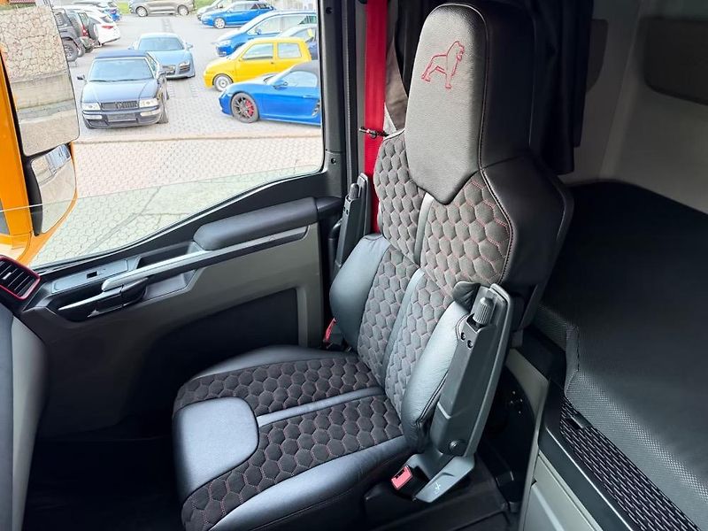 MAN TGX (2022) 26.640 6x2 tahač EURO 6 - fotka 11 z 22