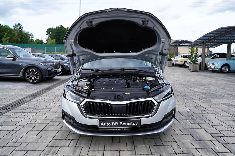 Škoda Octavia IV  2.0 TDI DSG 4x4/150 PS - fotka 9 z 43
