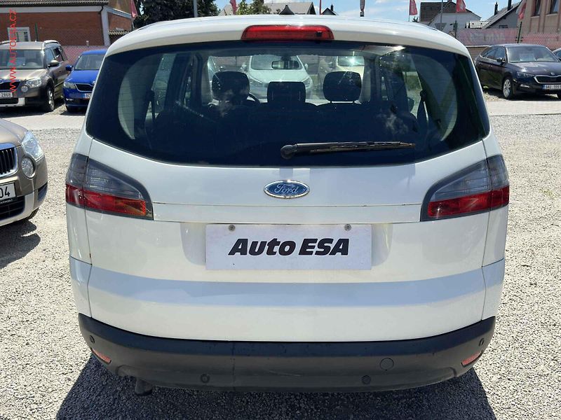 Ford S-MAX (2006) 2.0TDCi, AC, park.čidla - fotka 5 z 16