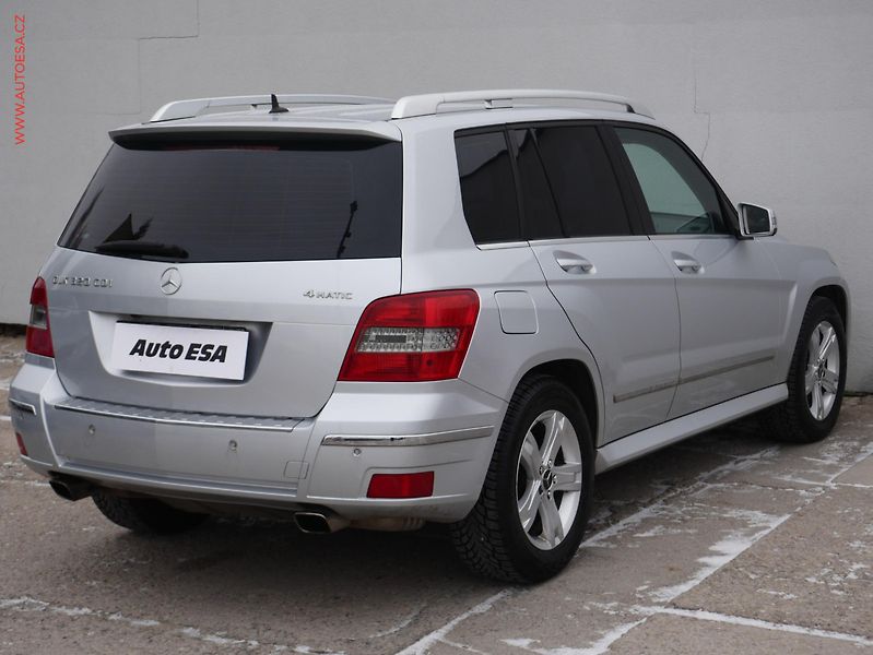 Mercedes-Benz GLK (2008) 3.0 CDi 320 CDi 4Matic, ČR - fotka 6 z 18
