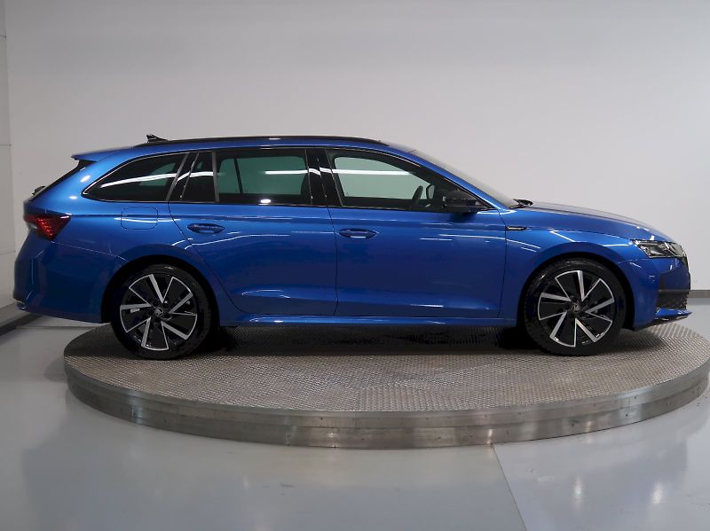 Škoda Octavia (2026) SPORTLINE 2.0TDI 110KW DSG TAŽ - fotka 8 z 44
