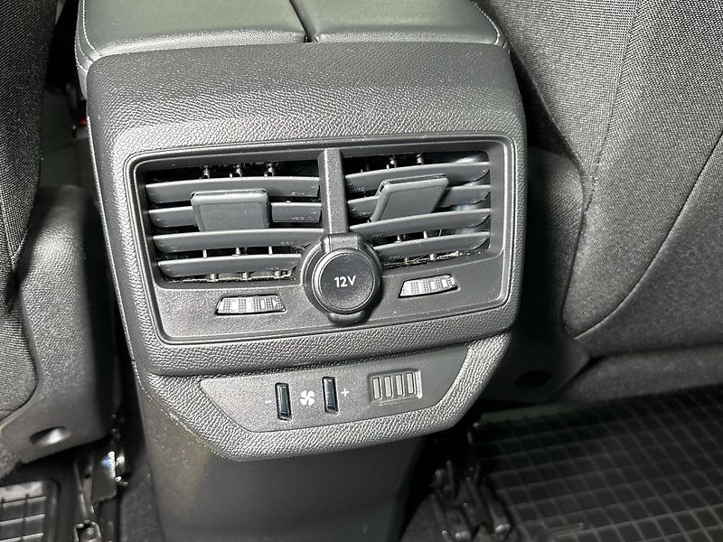 Peugeot 5008 Active Pack - fotka 22 z 28