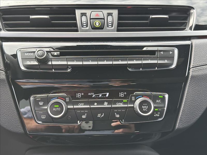 BMW X1 2,0 d 140 Kw xDrive ČR DPH - fotka 21 z 38