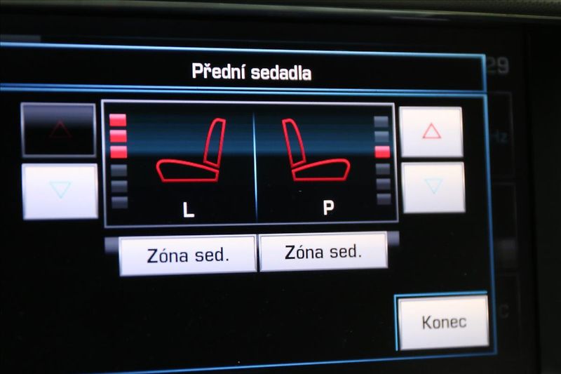 Jaguar XF 3,0 ČR, Automat, Navigace - fotka 31 z 46