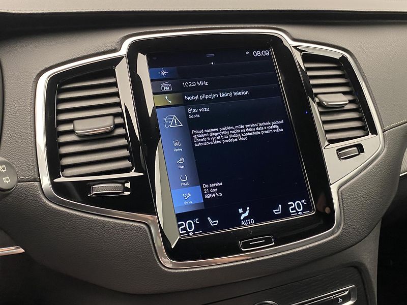 Volvo XC90 B5 AWD INSCRIPTION 7Míst - fotka 9 z 55