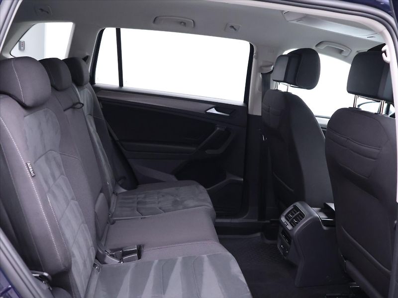 Volkswagen Tiguan Allspace 2,0 TSI 140kW 4motion DPH TZ - fotka 14 z 36