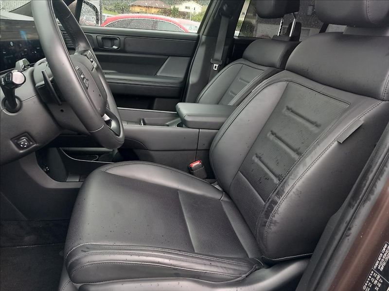 Hyundai Santa Fe 1,6 T-GDI HEV 4x4  CALLIGRAPHY - fotka 18 z 28