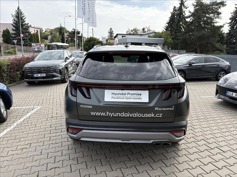 Hyundai Tucson 1,6 T-GDi 4x2 DCT  20 Years - fotka 4 z 17