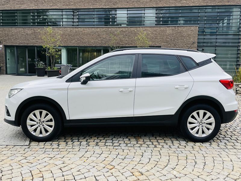 Seat Arona 1.0TSI 85KW 1.MAJITEL SENZORY  - fotka 18 z 43