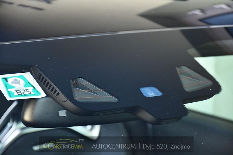 Mercedes-Benz Třídy C AMG C 63 S 4M KERAMIKY PANOR.  - fotka 43 z 47