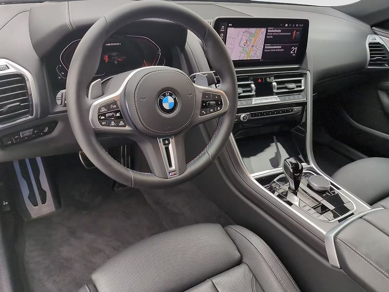 BMW Řada 8 M850i xDrive Coupé 10/2025 TOP - fotka 6 z 11