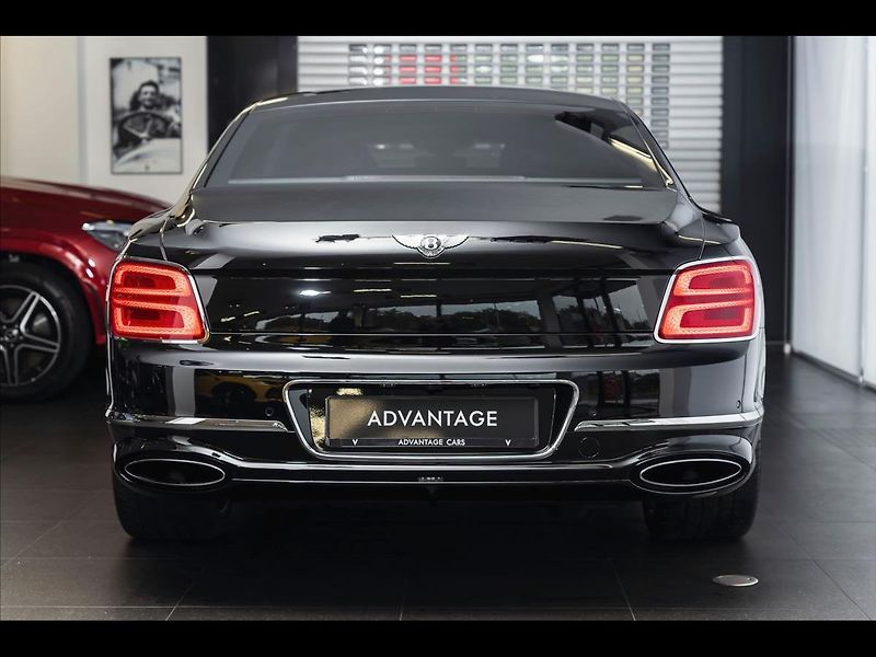 Bentley Flying Spur W12 First Edition - fotka 5 z 27