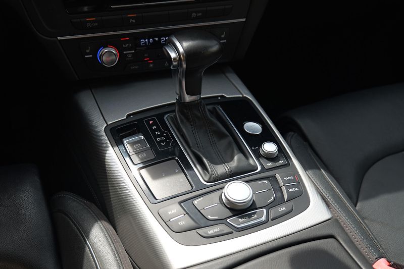 Audi A6 3.0 TDI 180kW KESSY Paměť Taž - fotka 23 z 34