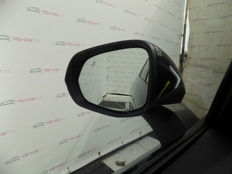 BAIC X5 (2025) 1.5T/AT/Pixel-LED/PANO/DPH/ - fotka 38 z 41