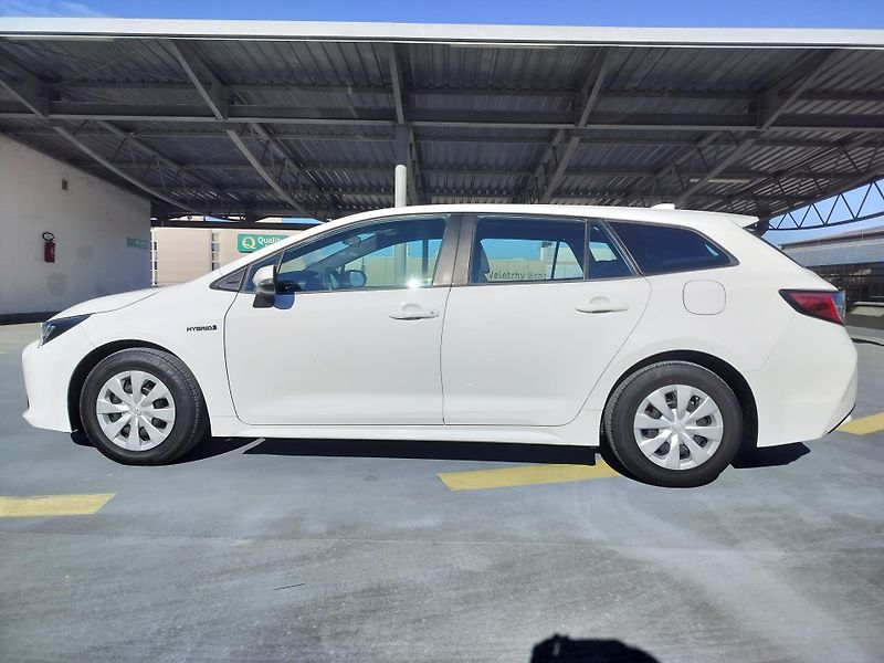 Toyota Corolla Touring 1.8 Hybrid Business - fotka 4 z 26