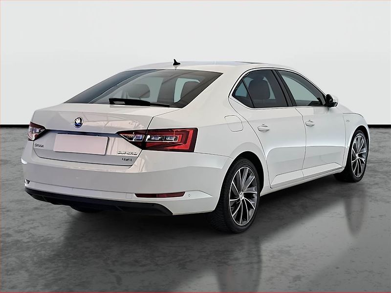 Škoda Superb (2016) Laurin&Klement 2.0 TDI 4x4 - fotka 5 z 22