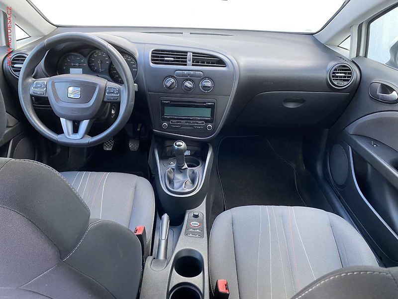 Seat Leon (2011) 1.2TSi, ČR, AC, temp, STK2/28 - fotka 8 z 16